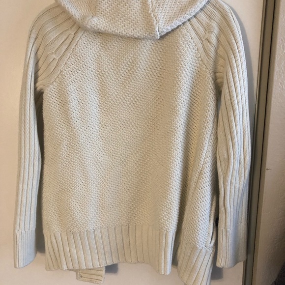 Gap ivory knit cable sweater - Picture 5 of 5